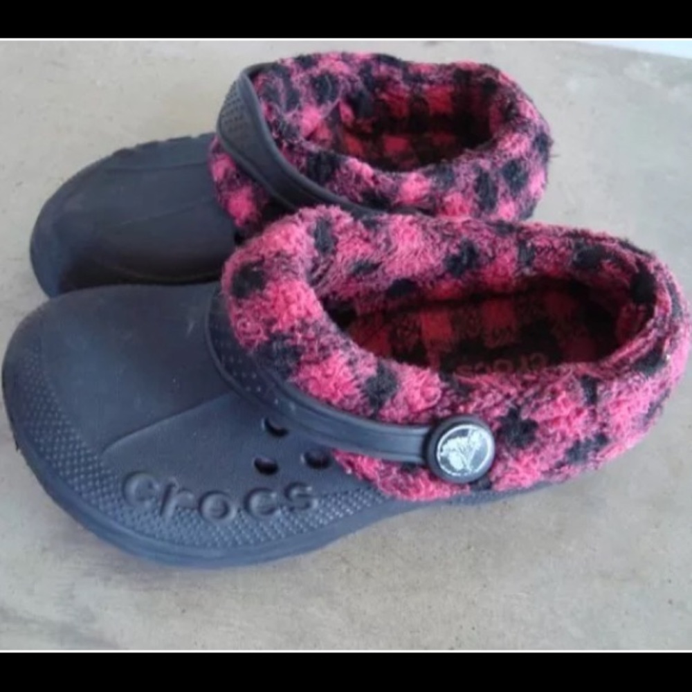 Plaid Crocs (unisex)